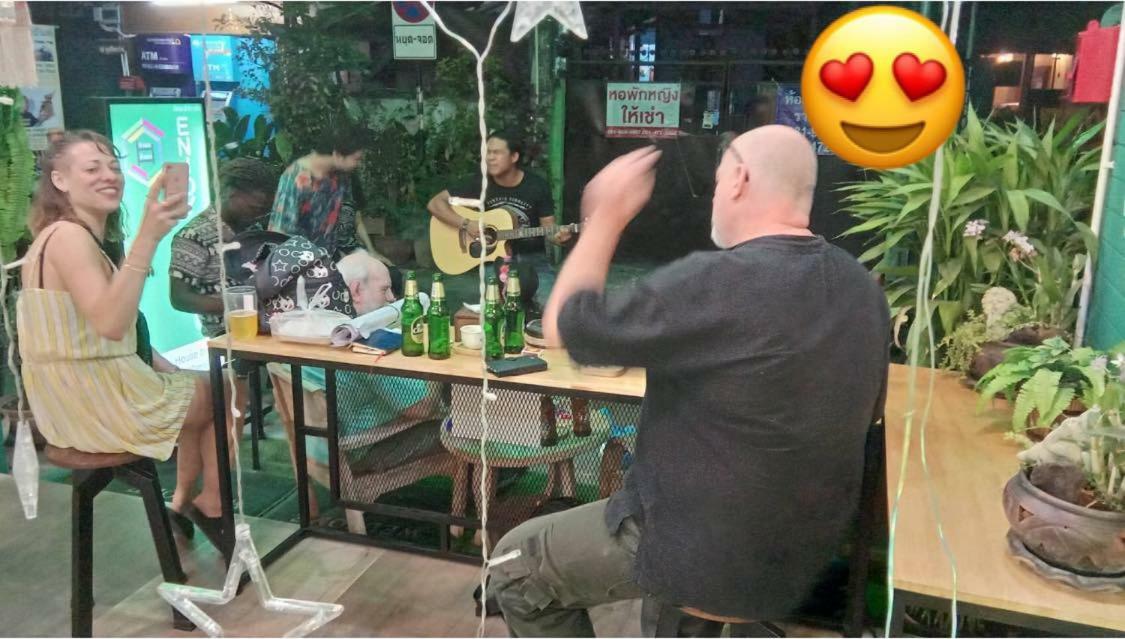 チエンマイ エンジョイ ハウスホステル エクステリア 写真